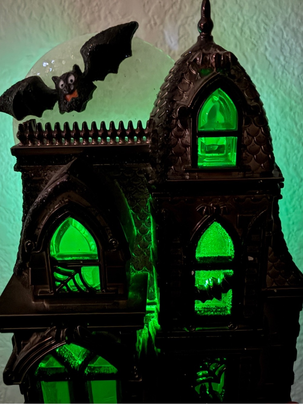 BATH & BODY WORKS Wallflower Plug In Halloween Haunted House Nightlight - Picture 2 of 5